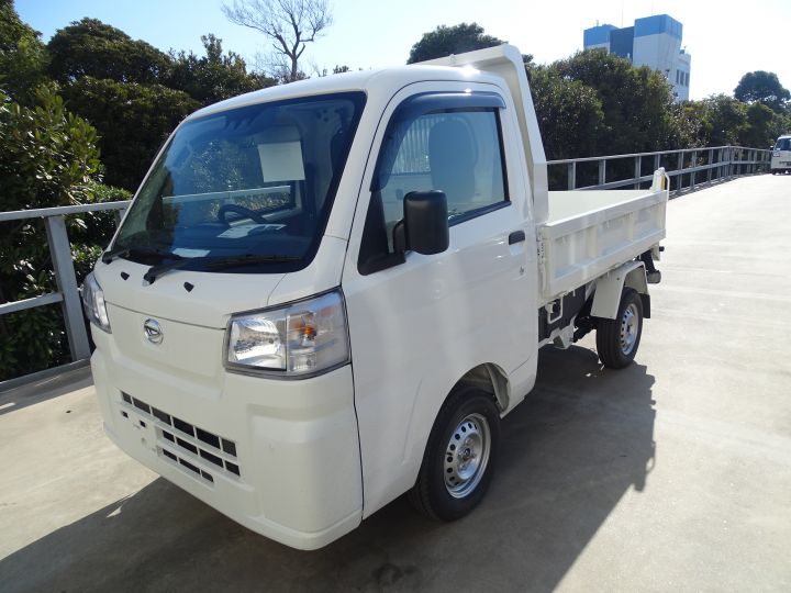 2022 Daihatsu HD Dump AT1.jpg